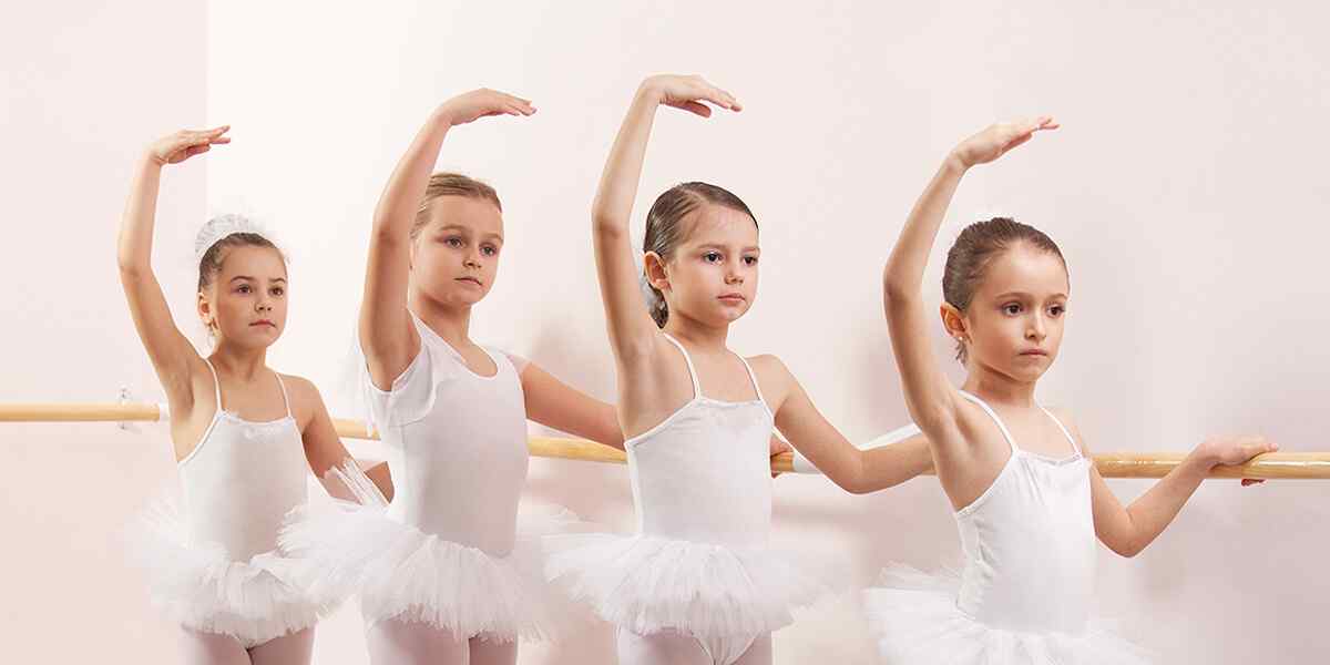 https://shreeganeshpackers.co.in/wp-content/uploads/2019/04/inner_dance_03.jpg