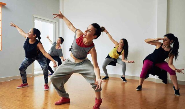 https://shreeganeshpackers.co.in/wp-content/uploads/2019/04/inner_image_dance_02-640x379.jpg